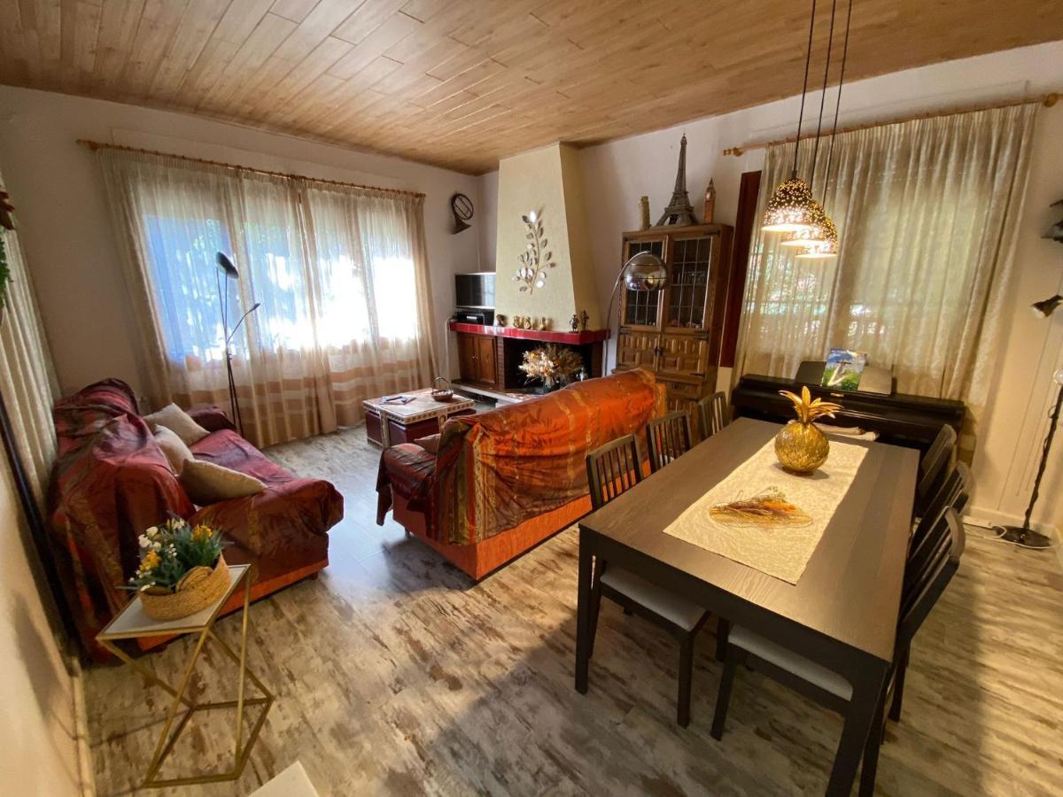 Casa Acogedora Familiar Con Piscina Palleja ภายนอก รูปภาพ